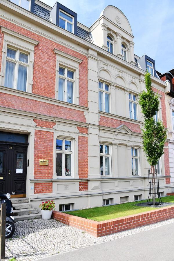 Jethon Studio-Appartement Im Gruenen Bernburg Extérieur photo